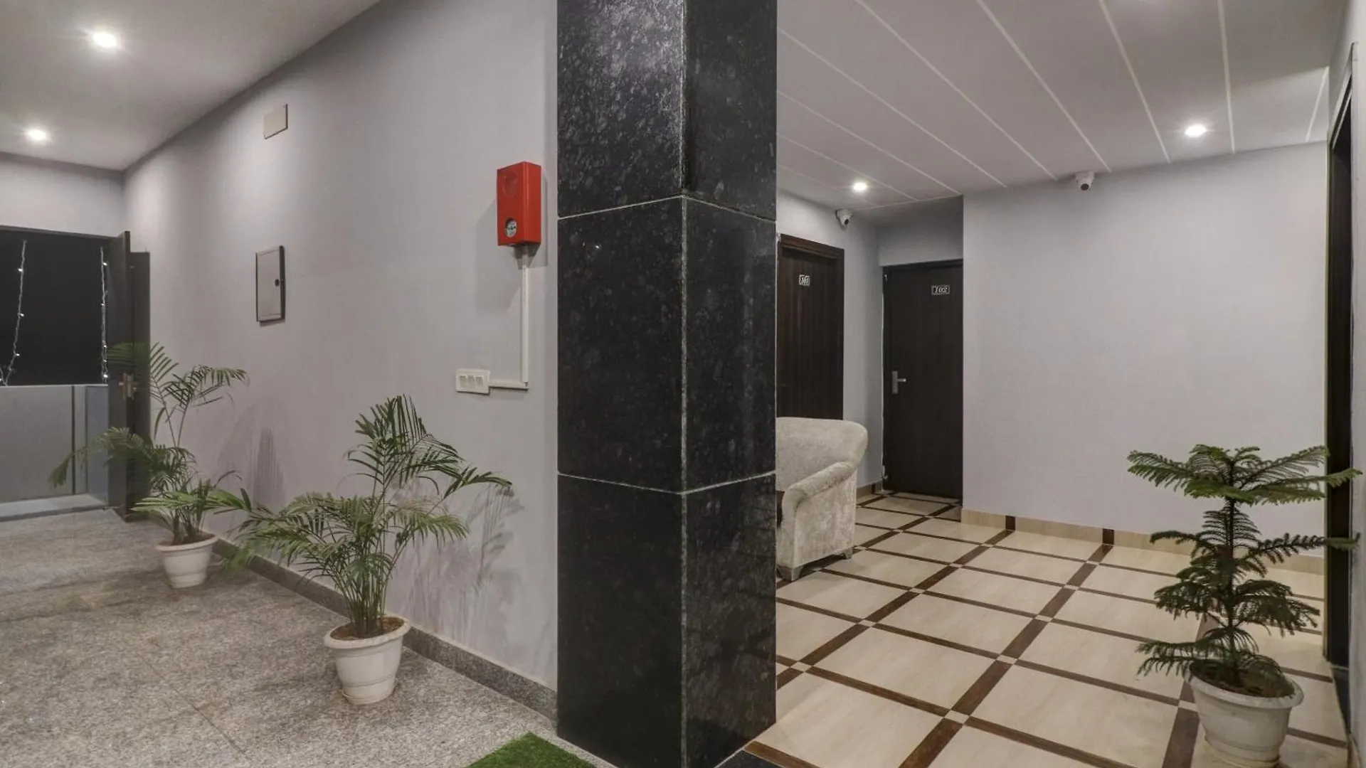 Hotel O Rk Residency Gurgaon 4*,  India