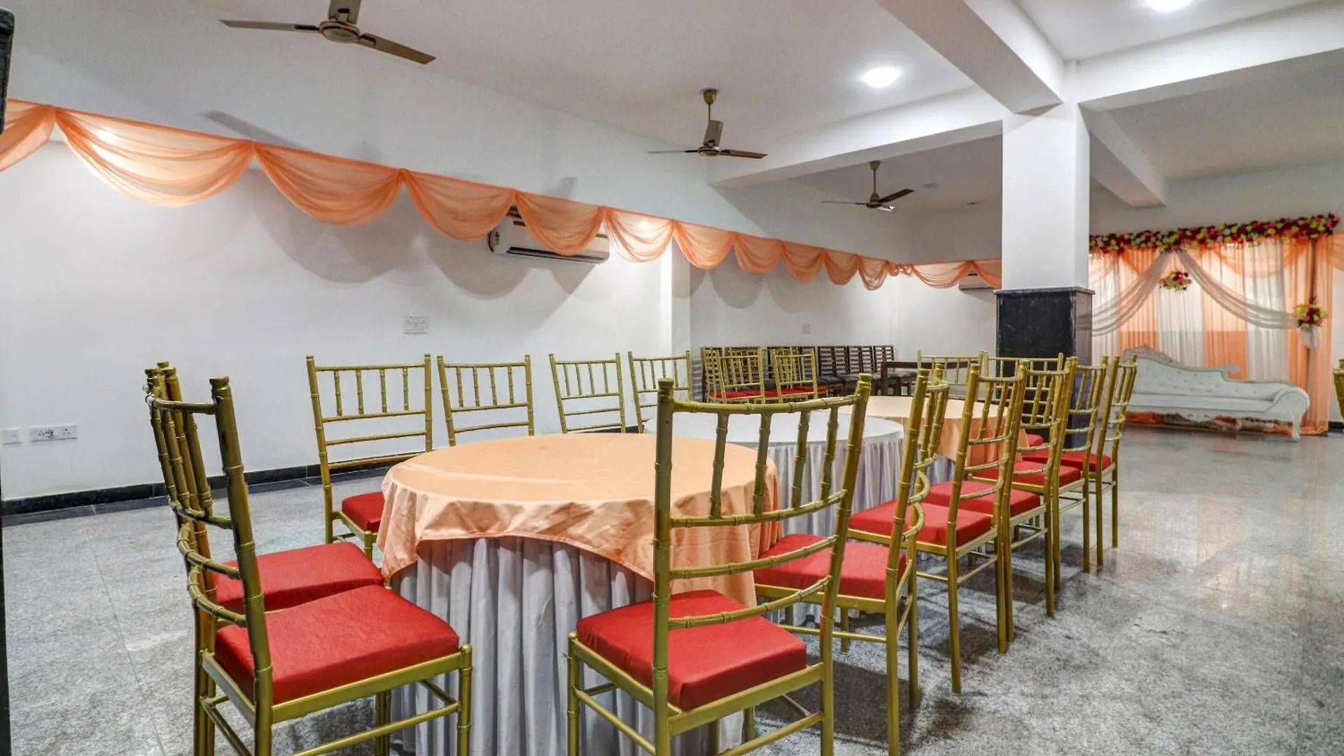 Hotel O Rk Residency Gurgaon 4*,  Indien